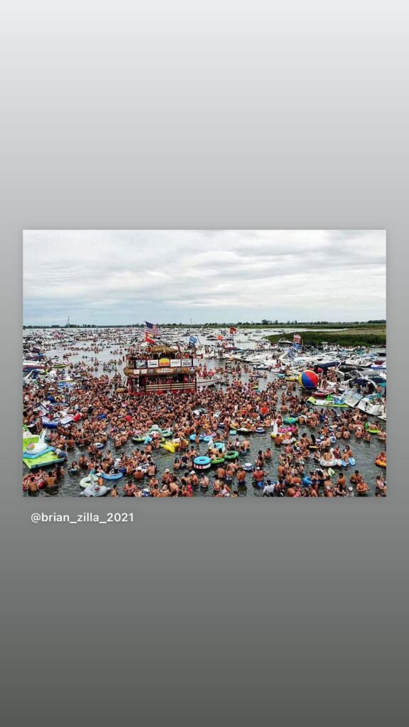 https://www.instagram.com/stories/highlights/17936448620185645/