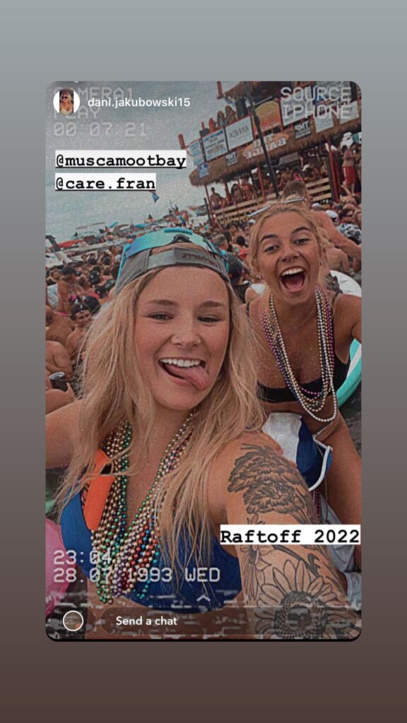 https://www.instagram.com/stories/highlights/17936448620185645/