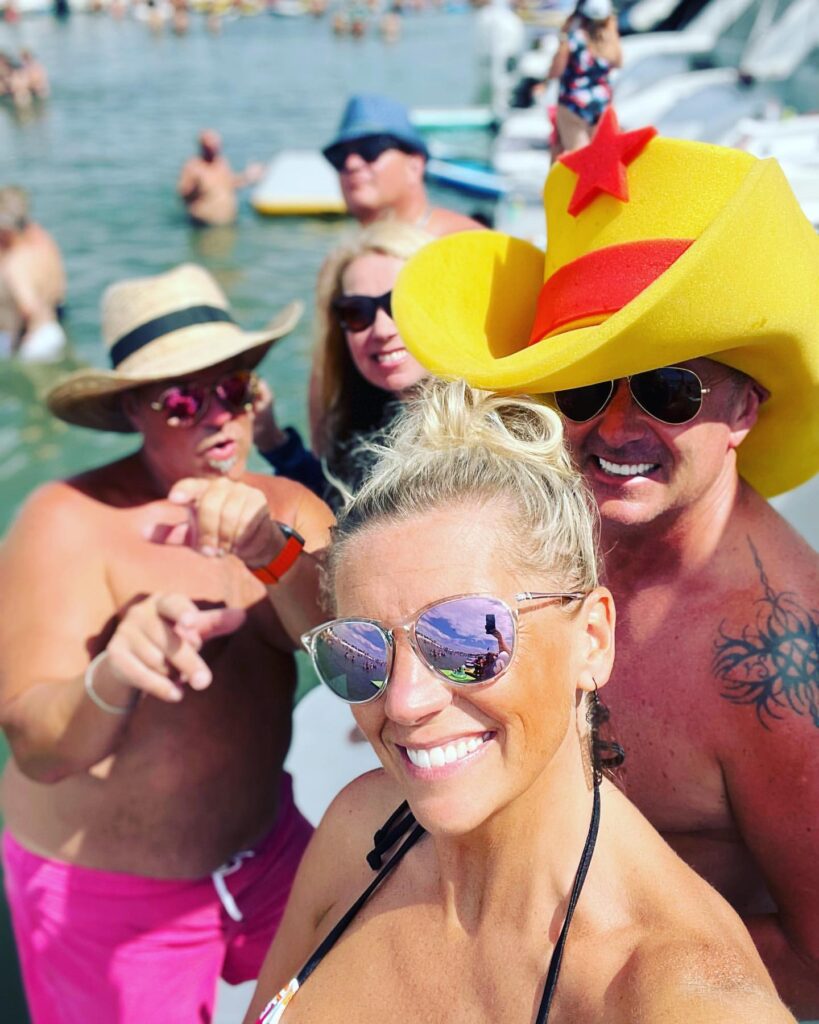 https://www.instagram.com/p/Cv4nHLHOrCO/